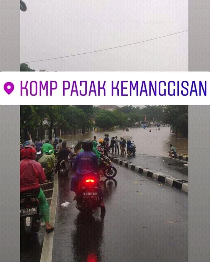 12. Komplek Pajak Kemanggisan