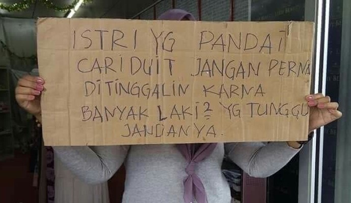 Istri Yang Pandai Cari Duit Jangan Pernah Ditinggalin Karena Banyak Laki-laki Yang Menunggu Jandanya