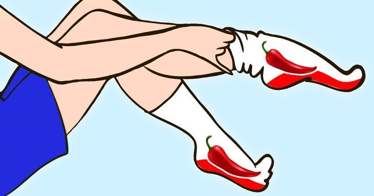 Ini Yang Akan Terjadi Jika Kita Menaruh Cabai di Kaus Kaki